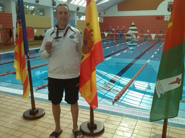 José Miguel Cano participó en el Primer Campeonato Regional Master de Natación de larga distancia