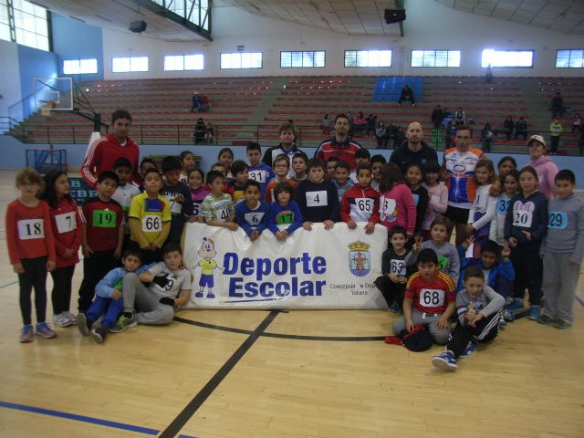 La Concejalía de Deportes organizó la Fase Local de 'Jugando al Atletismo' de Deporte Escolar