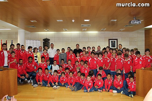 El albergue juvenil de 'Las Alquerías' en Sierra Espuña acoge el II Campamento de Verano del Real Murcia CF