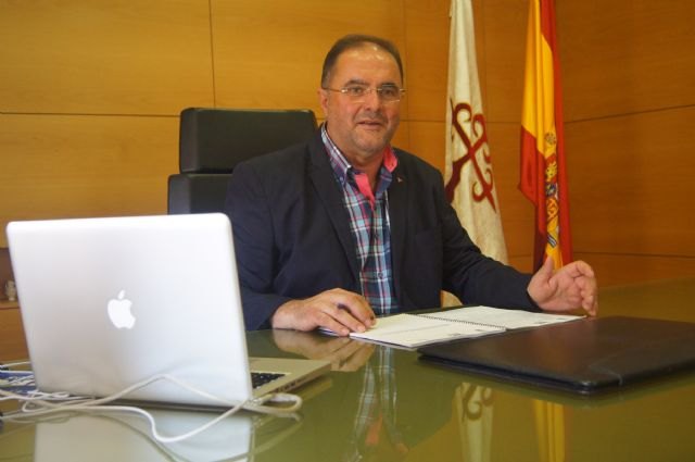 El regidor de Totana es convocado al Consejo de Alcaldes de la Región de Murcia que se reunirá, por primera vez, este próximo viernes en el Palacio de San Esteban