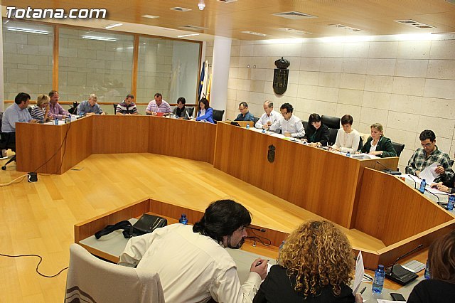 Pleno municipal de octubre del 2012 / archivo Totana.com