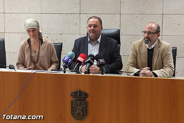Los alcaldes de Totana y Aledo anuncian que ambos ayuntamientos denunciarán ante la Fiscalía de Medio Ambiente de la Región de Murcia el proyecto del trazado de la Línea de Alta Tensión