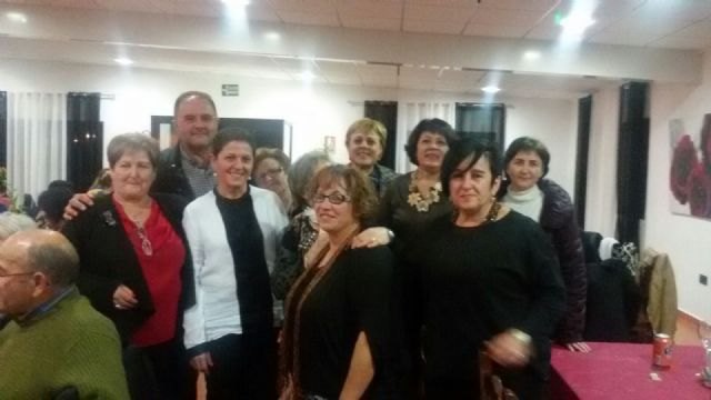 La Asociación Igual-da de El Paretón celebró su Cena Navidad 2015