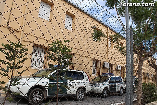 La Guardia Civil detiene 'in fraganti' a dos personas relacionadas con una docena de hurtos y estafas a ancianos en Totana