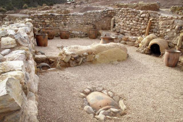 El PSOE requiere apoyo para la conservación del yacimiento arqueológico de La Bastida