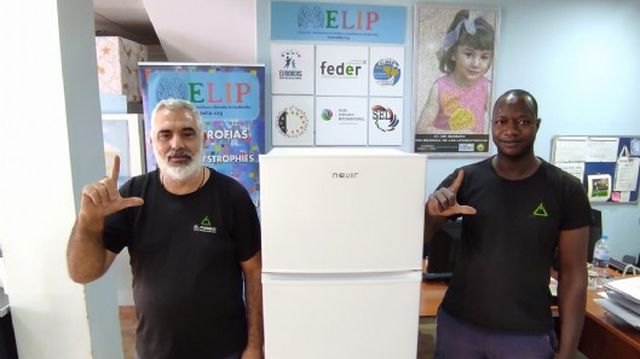 El Parque Electrodomésticos dona una Nevera a AELIP para el Centro 'Celia Carrión Pérez de Tudela'