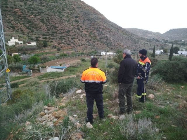 Voluntarios de Protección Civil en Totana colaboran en las labores de búsqueda del niño de ocho años desaparecido desde el pasado martes en Níjar (Almería)