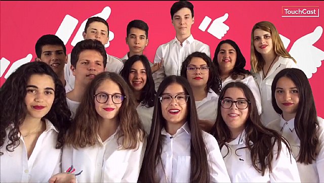Los alumnos del Colegio Reina Sofía se convierten en 'youtubers' educativos y necesitan tu voto
