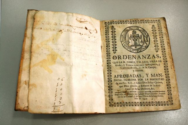 El Pleno acuerda aceptar la donación del documento impreso en 1734 de las Ordenanzas del Buen Gobierno del Concejo de Totana