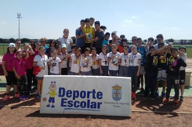 La Fase Local de Atletismo de Deporte Escolar contó con la participación de 60 escolares pertenecientes a las categorías alevín, cadete y juvenil