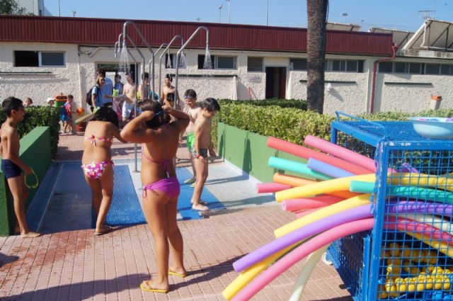El programa 'Verano Polideportivo' no se prestará este año en las piscinas municipales