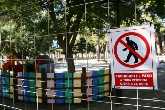 Comienzan las obras de mejora del área de juegos infantiles del parque municipal 'Marcos Ortiz', que tienen un presupuesto de más de 80.000 euros