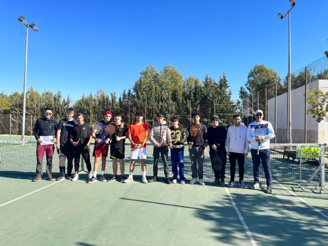 El Club de Tenis Totana colabora con la asociación 'El Candil'