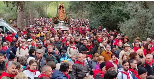 Más de 13.000 personas acompañan en romería la imagen de Santa Eulalia en su tradicional romería de bajada a Totana con motivo de las fiestas patronales