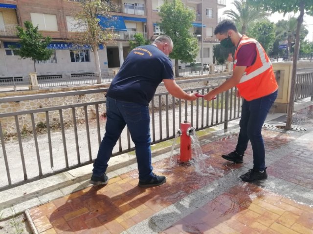Protección Civil acomete trabajos de revisión técnica en más de 150 hidrantes distribuidos por el casco urbano y el polígono industrial “El Saladar”