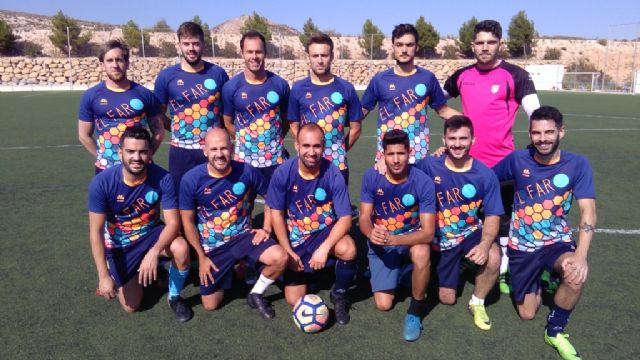 La Liga de Fútbol 'Enrique Ambit Palacios' cuenta con la participación de 282 jugadores, distribuidos en 13 equipos
