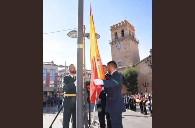 Totana celebra el Día de la Fiesta Nacional en un acto de homenaje a la bandera de España, y reconocimiento a los Cuerpos y Fuerzas de Seguridad del Estado