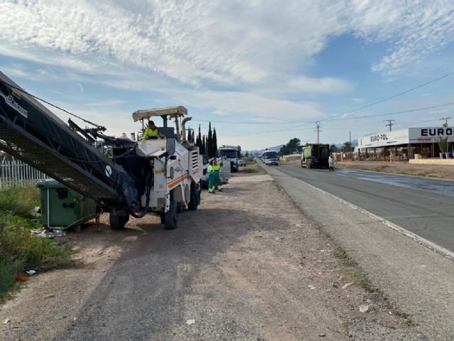 Acometen durante esta semana las obras de rehabilitación del firme de varios tramos de la carretera N-340 en el término municipal de Totana