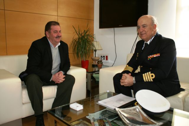 El alcalde mantiene una reunión institucional con el Delegado de Defensa en la Región de Murcia, el capitán de Navío, José Ignacio Martí Scharfhausen