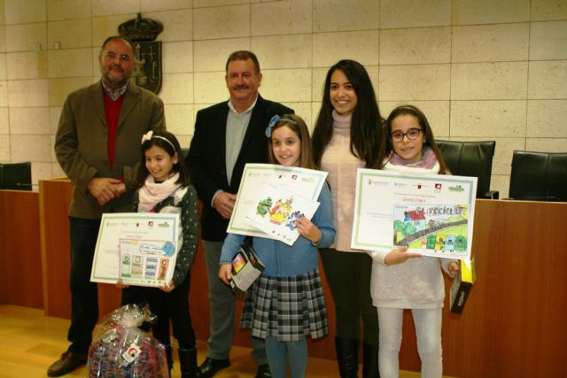 Chari Sánchez Pascual es la ganadora de la estancia en un balneario del concurso de la campaña de sensibilización ambiental 'Recicla y respira', promovida en colaboración con 'Ecoembes'