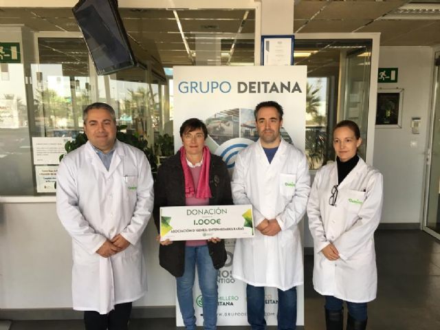 Semilleros Deitana realiza una aportación solidaria de 1.000 euros a D´Genes