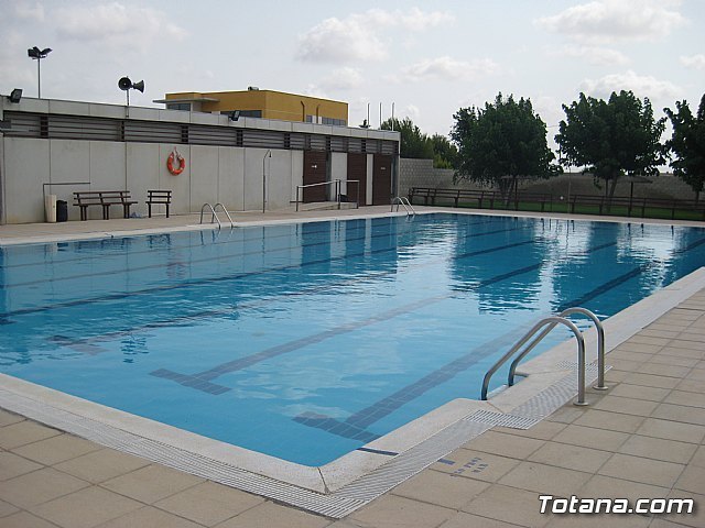 Las piscinas del Complejo Deportivo 'Guadalentín' de El Paretón abren de forma oficial mañana, día 18 de junio, comenzando la temporada de verano