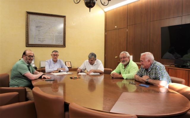 El presidente de la CHS mantiene una reunión de trabajo con la Comunidad de Regantes Totana