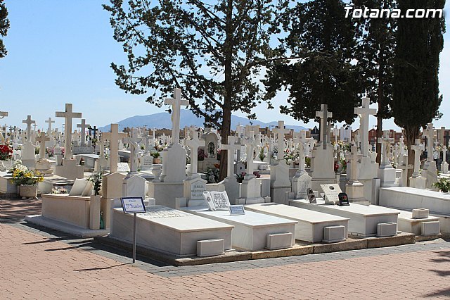 El PP denuncia que Ganar Totana-IU y PSOE suben hasta el 180% las tasas del cementerio municipal