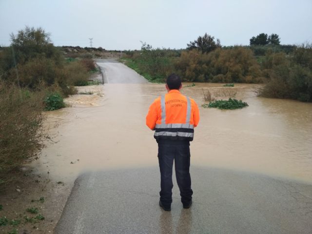 Se cortan al tráfico los caminos rurales de Juan Teresa y paso del Molino por el efecto de las lluvias registradas desde el comienzo del temporal