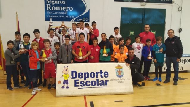 El Pabellón de Deportes 'Manolo Ibáñez' acoge la Fase Local de Tenis de Mesa de Deporte Escolar