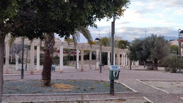 El Grupo Socialista solicita que se acondicione el Jardín de la Ramblica como parque infantil