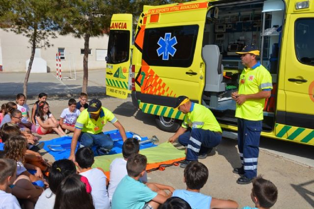 Se adjudica el Servicio Sanitario para Eventos Municipales a la mercantil 'Ambulancias de Lorca, SC'