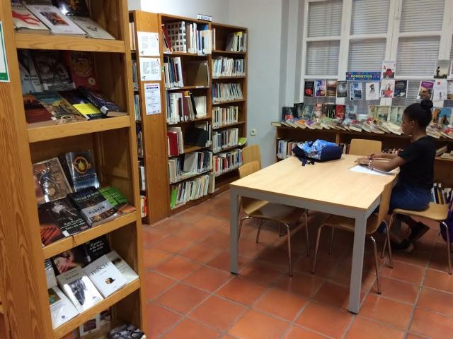 La Biblioteca Municipal 'Mateo García' fija a partir del lunes 24 de junio el nuevo horario de verano, de 8:30 a 14:00 horas