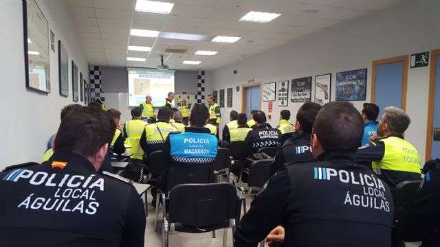 Más de 35 agentes de la Policía Local de diferentes municipios del Guadalentín finalizan el curso sobre delitos contra la seguridad vial y detección de drogas, estupefacientes y sustancias psicotrópicas en los conductores