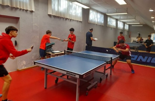 El Pabellón de Deportes 'Manuel Ibáñez' acoge la Fase Local de Tenis de Mesa de Deporte Escolar