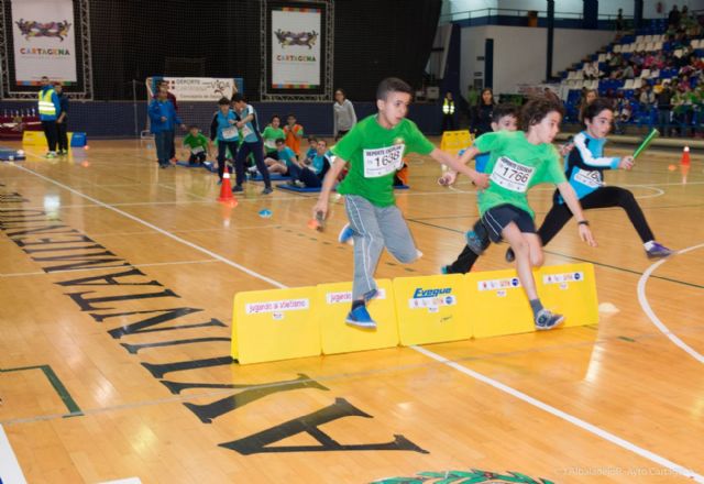 El Pabellón de Deportes acoge mañana la Final Regional de 'Jugando al atletismo' de Deporte Escolar