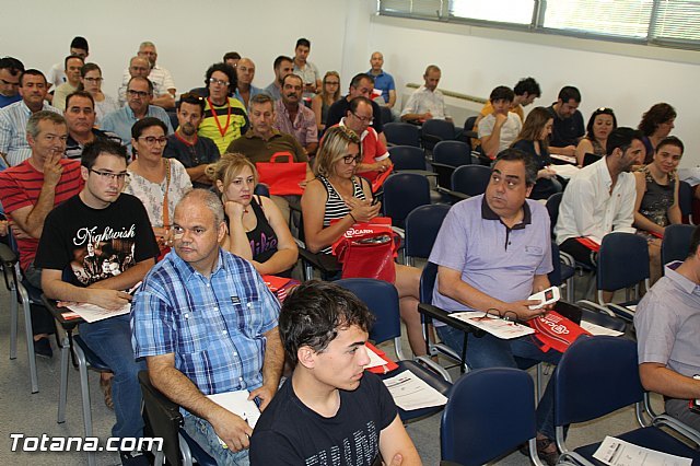 Cerca de 80 personas participan en el Taller de CECARM sobre 'Cómo crear webs que conviertan visitantes en clientes'
