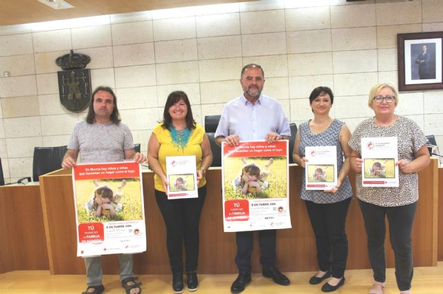Cruz Roja Española promueve en el municipio de Totana el acogimiento familiar de menores tutelados por la Administración
