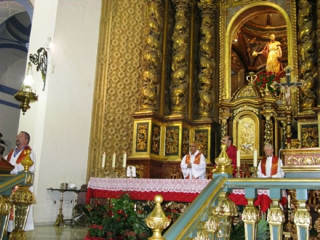 Autoridades municipales asisten a la tradicional misa en honor al Patrón de Totana, Santiago Apóstol, con motivo de las fiestas patronales
