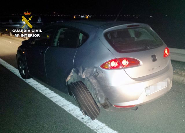 La Guardia Civil detiene a un conductor ebrio que se dio a la fuga después de colisionar con otro vehículo