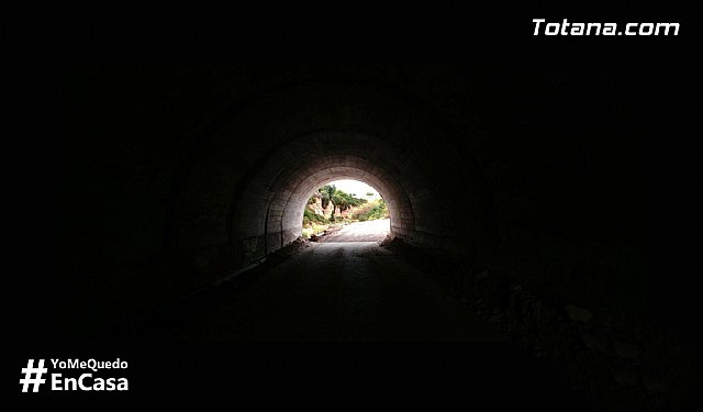Luz al final del túnel / Totana.com