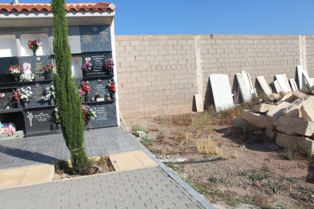 Dan luz verde a la construcción de 40 nuevos nichos en el Cementerio Municipal 'Nuestra Señora del Carmen' tras aprobarse el Plan de Seguridad y Salud del proyecto