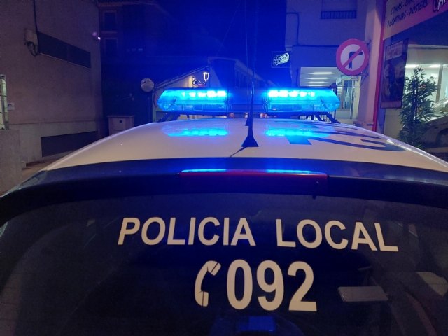 La Policía Local sorprende “in fraganti” a los autores de un robo con fuerza en un antiguo establecimiento hostelero de la calle Cánovas del Castillo