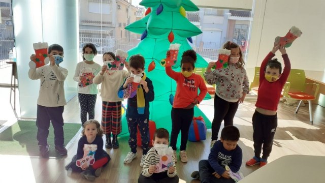 Un total de 70 niños y niñas participan en el programa de conciliación laboral y familiar 'Escuela de Navidad'